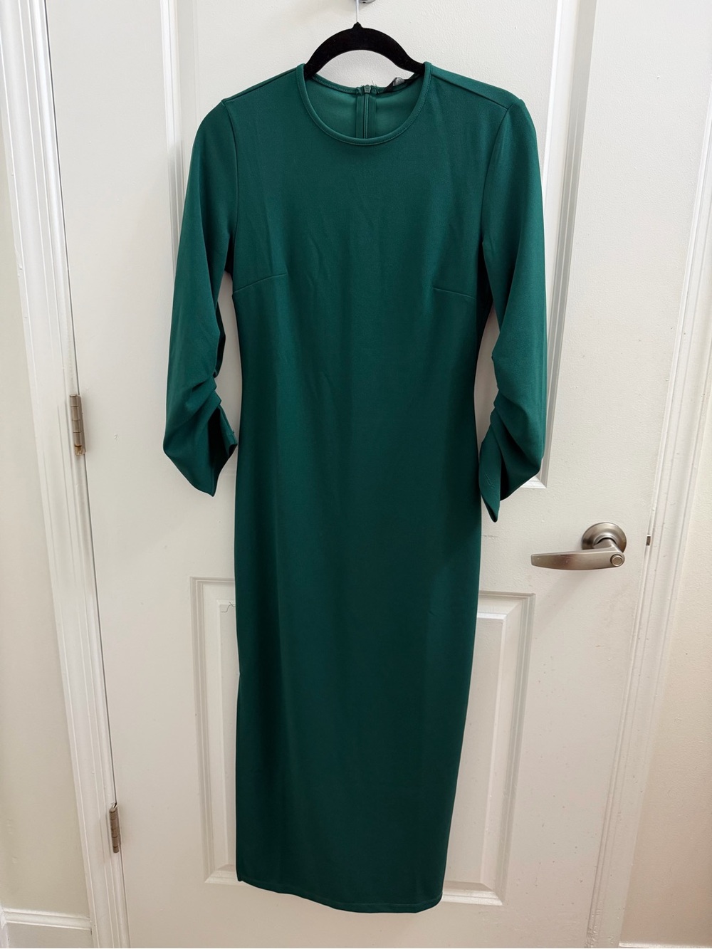 Splash Deep Emerald Green Long Sleeve Sheath Dress